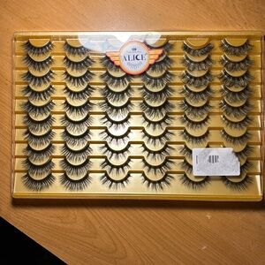 Brand new 30 pair set of lashes